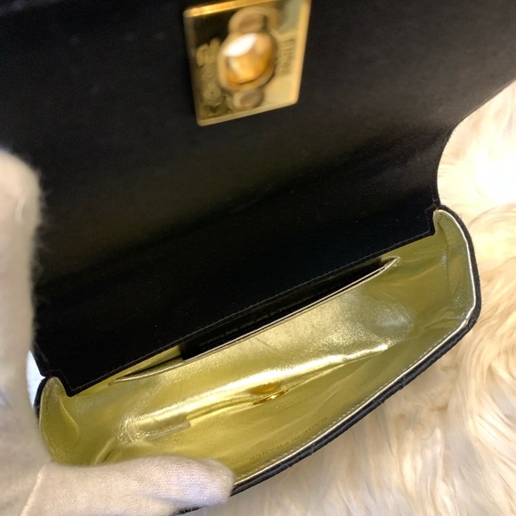 ❌SOLD❌Vintage Chanel 24k black gold multi chain satin mini crossbody bag - Picture 8 of 9
